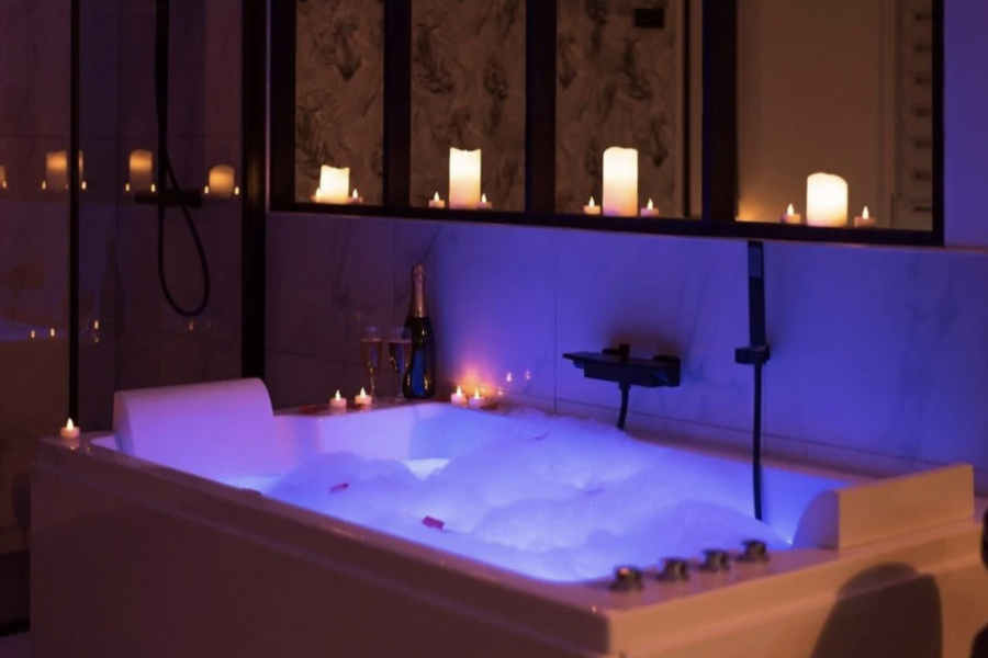love room Toulouse avec spa privatif et ambiance sensorielle