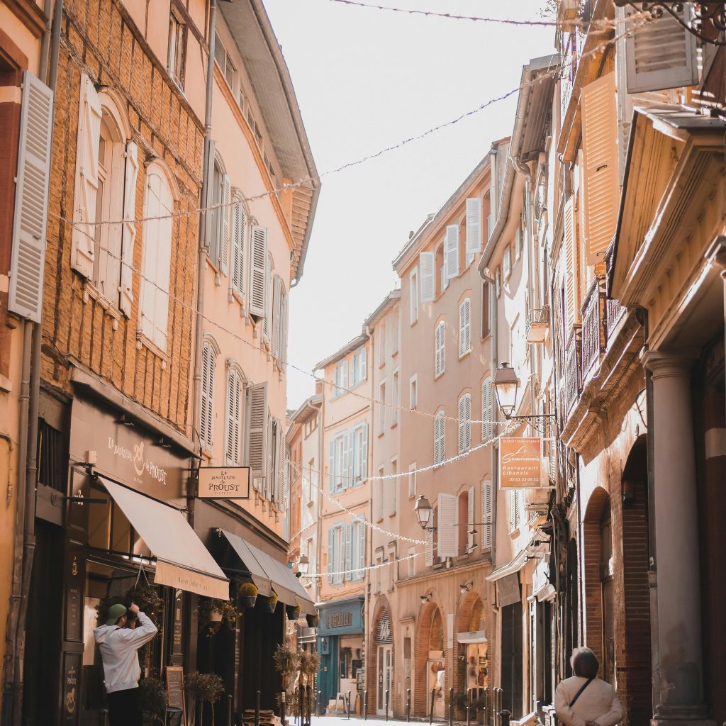 Charmante rue pavée du centre historique, parfaite pour un week-end amoureux Toulouse